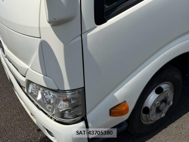 Hino DUTRO 2019-01 8524527-20
