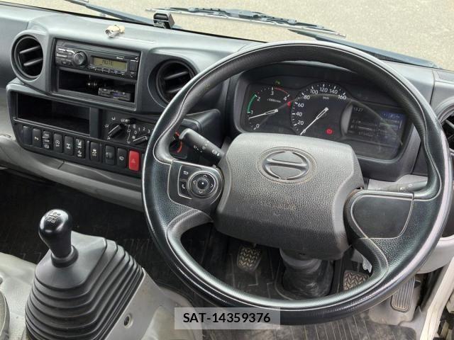 Hino DUTRO 2019-11 8524532-19