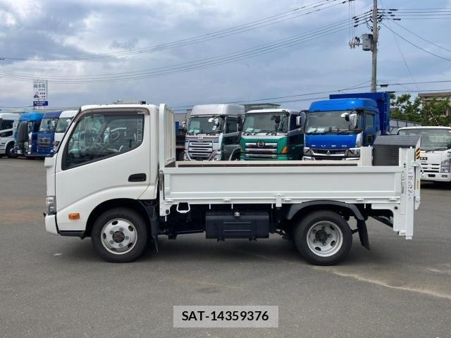 Hino DUTRO 2019-11 8524532-4