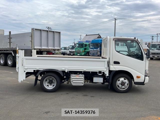 Hino DUTRO 2019-11 8524532-5