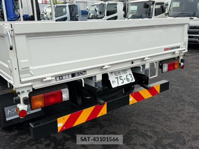 Hino DUTRO 2024-07 8524453-11