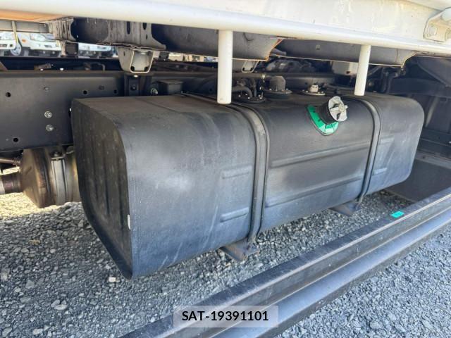 Hino DUTRO 2019-05 8524548-22