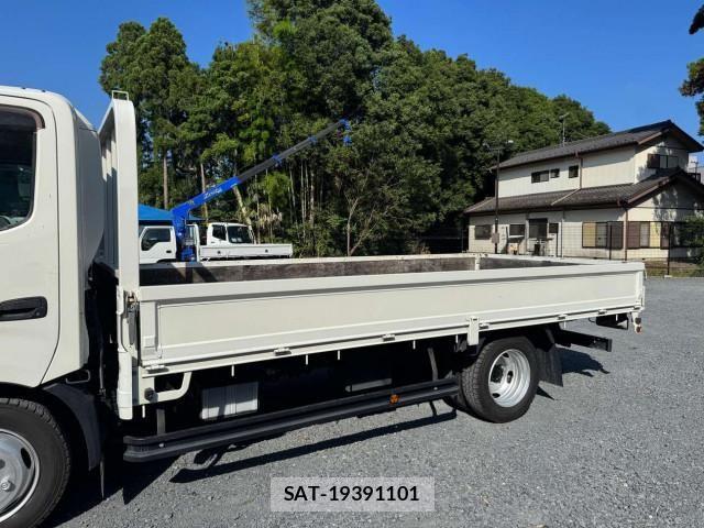 Hino DUTRO 2019-05 8524548-8