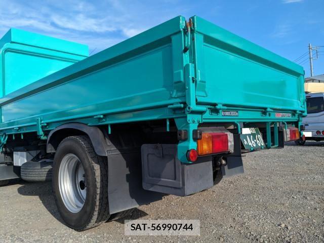 Hino DUTRO 2021-03 8524535-6