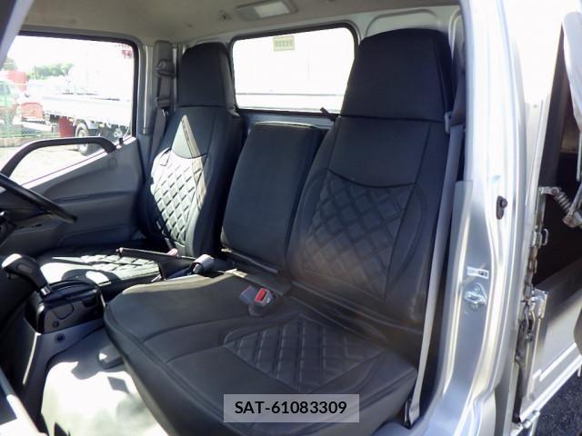 Hino DUTRO 2018-03 8524507-15