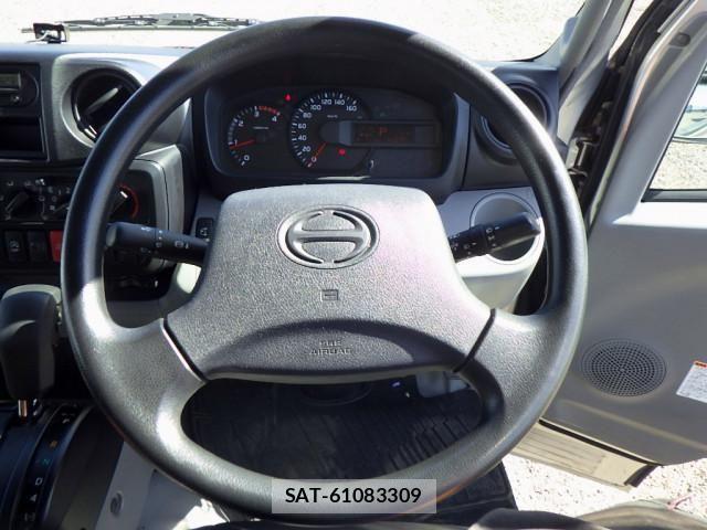 Hino DUTRO 2018-03 8524507-16