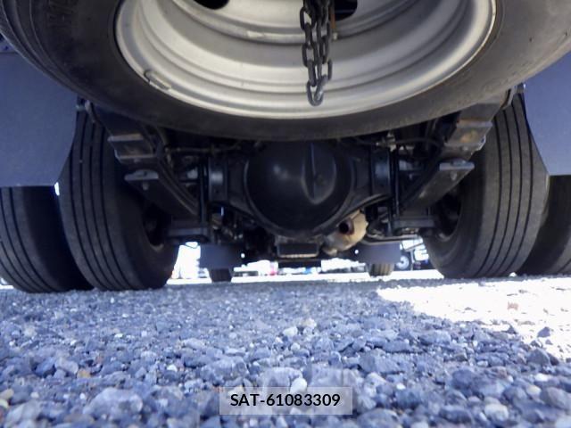 Hino DUTRO 2018-03 8524507-25