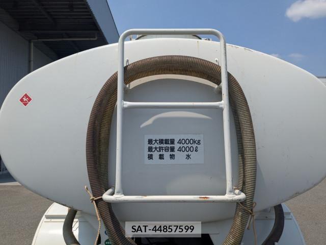 Hino DUTRO 2021-04 8524472-9