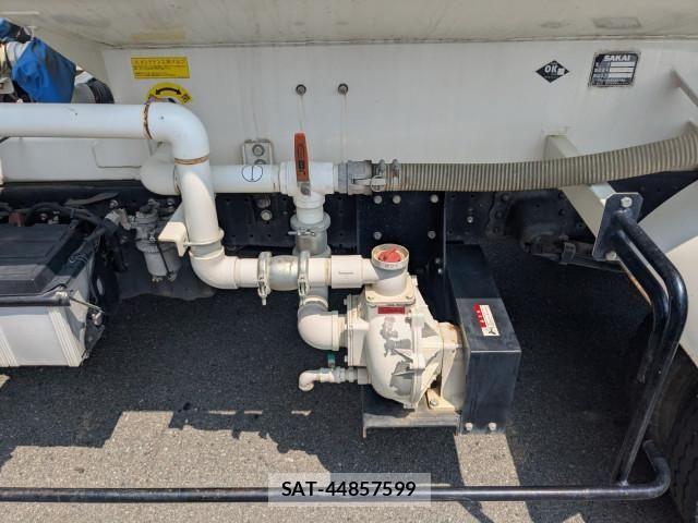 Hino DUTRO 2021-04 8524472-10