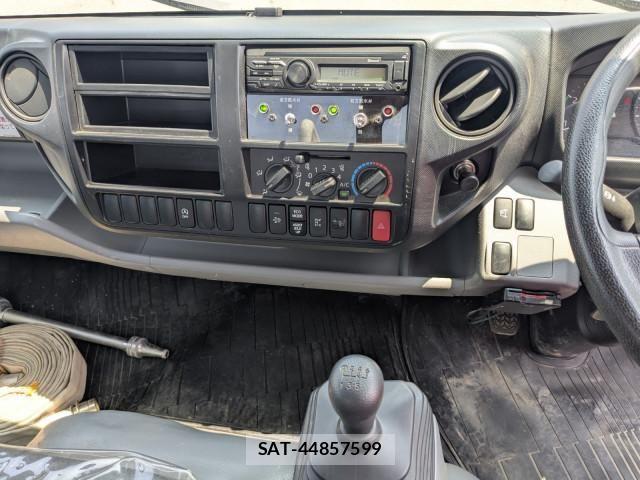 Hino DUTRO 2021-04 8524472-26