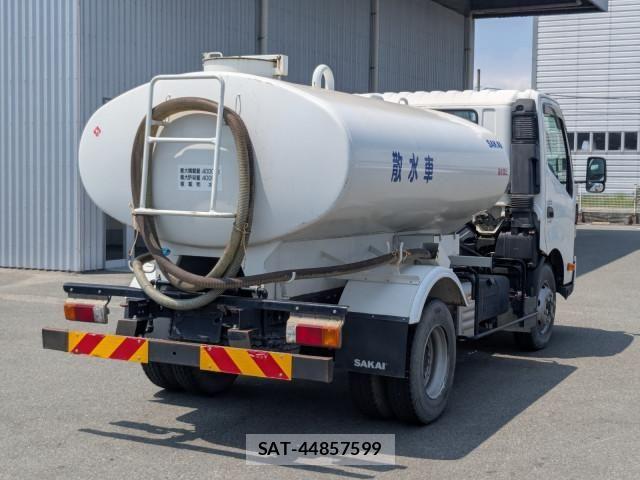 Hino DUTRO 2021-04 8524472-3
