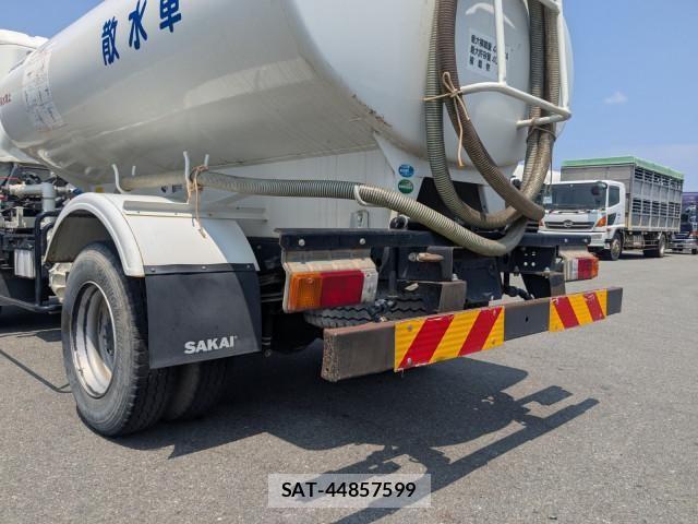 Hino DUTRO 2021-04 8524472-4