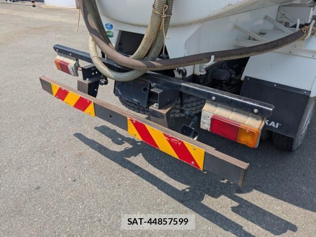 Hino DUTRO 2021-04 8524472-7