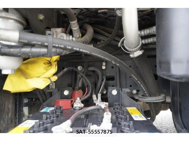Hino DUTRO 2018-02 8524487-11