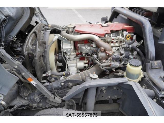Hino DUTRO 2018-02 8524487-13