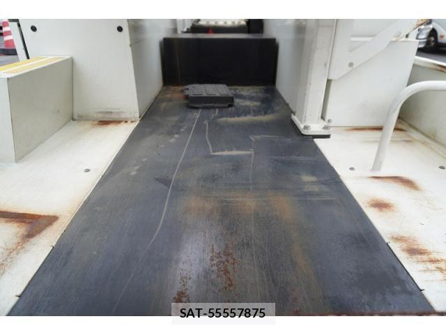 Hino DUTRO 2018-02 8524487-18