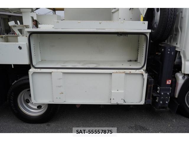 Hino DUTRO 2018-02 8524487-22