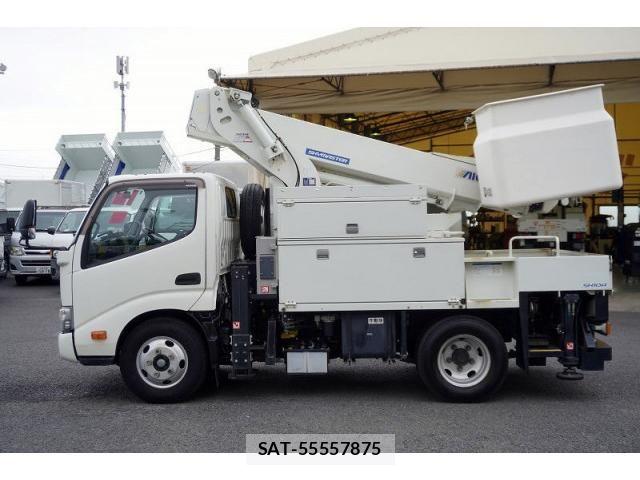 Hino DUTRO 2018-02 8524487-2