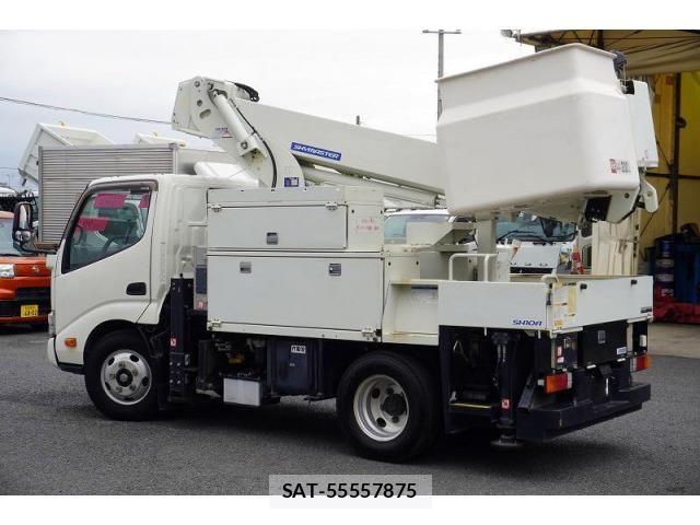 Hino DUTRO 2018-02 8524487-6