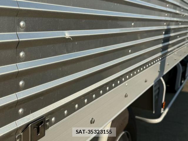 Hino DUTRO 2025-01 8524455-21