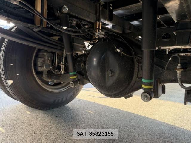 Hino DUTRO 2025-01 8524455-27