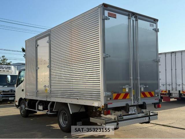 Hino DUTRO 2025-01 8524455-3