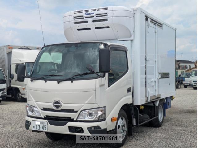 Hino DUTRO 2026-01 8524454-0