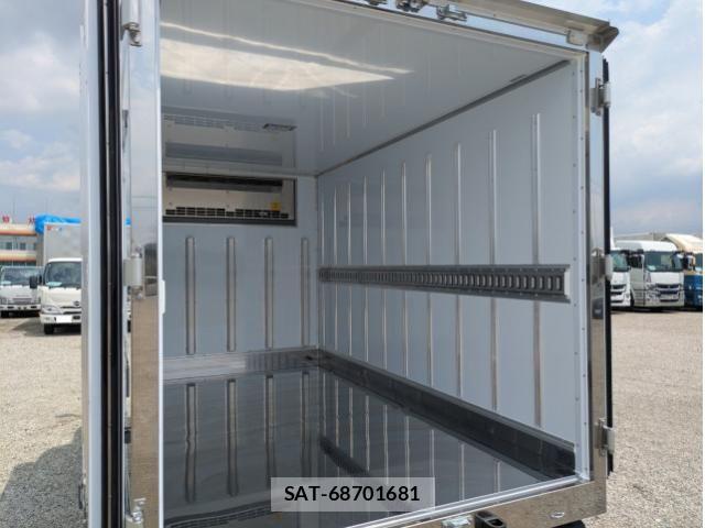Hino DUTRO 2026-01 8524454-16