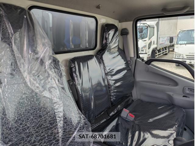 Hino DUTRO 2026-01 8524454-22