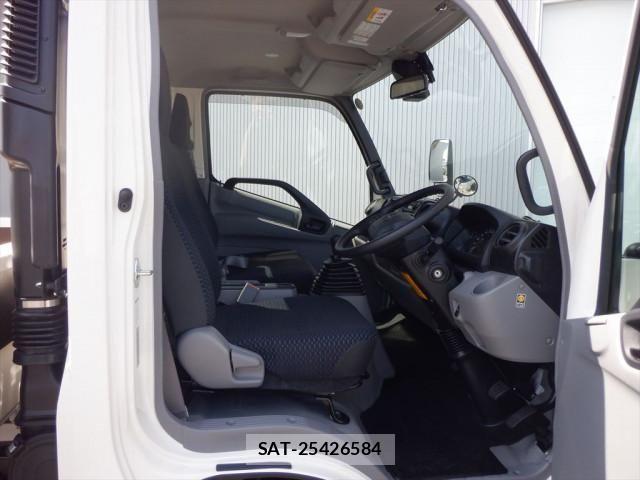 Hino DUTRO 2025-12 8524465-14