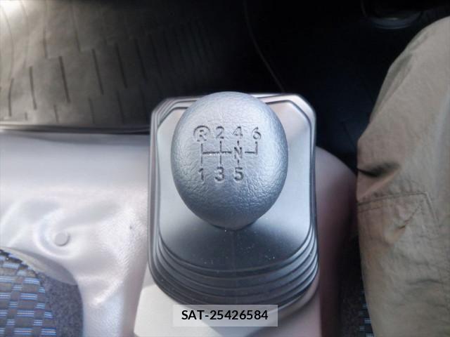 Hino DUTRO 2025-12 8524465-16