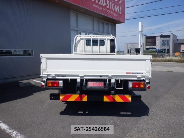 Hino DUTRO 2025-12 8524465-3