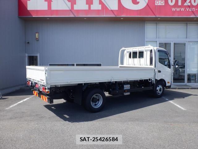 Hino DUTRO 2025-12 8524465-4