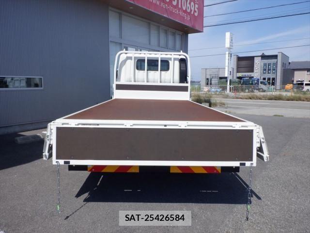 Hino DUTRO 2025-12 8524465-6
