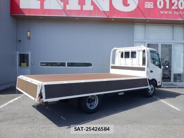 Hino DUTRO 2025-12 8524465-7