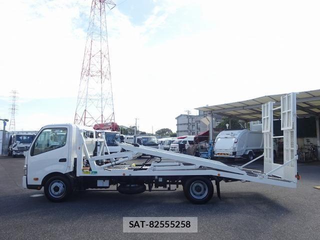 Hino DUTRO 2026-01 8561713-14