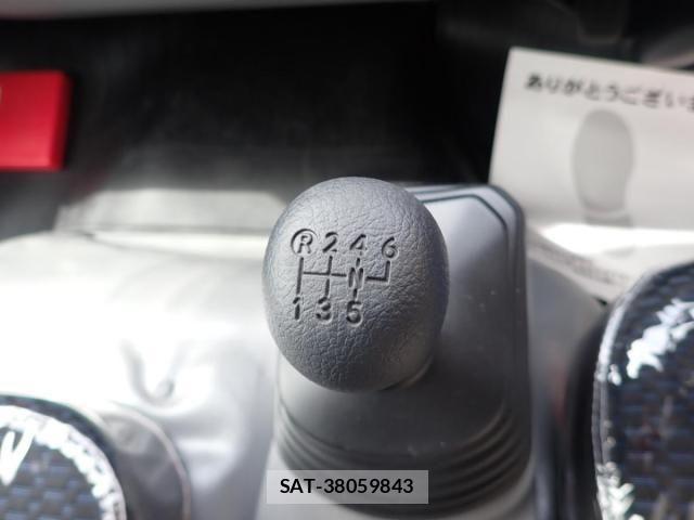 Hino DUTRO 2026-02 8561722-14