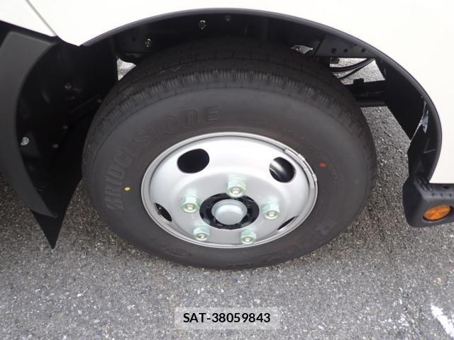 Hino DUTRO 2026-02 8561722-27