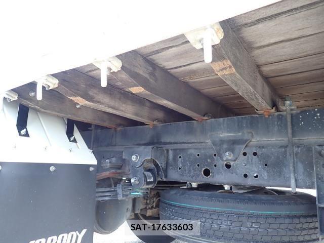Hino DUTRO 2013-12 8561736-18