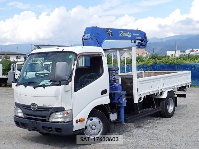 Hino DUTRO 2013-12 8561736-1