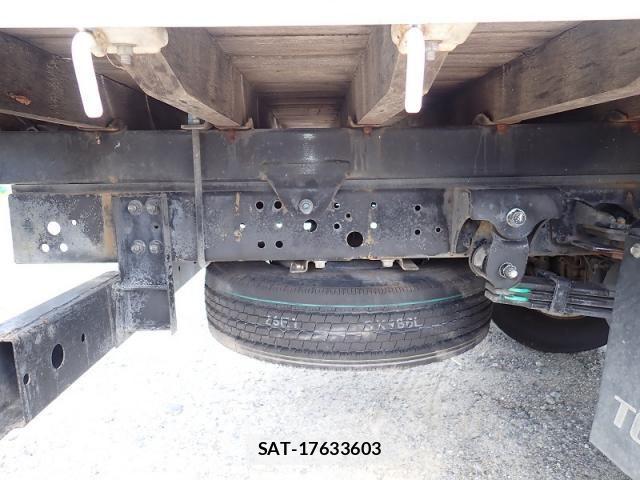 Hino DUTRO 2013-12 8561736-20