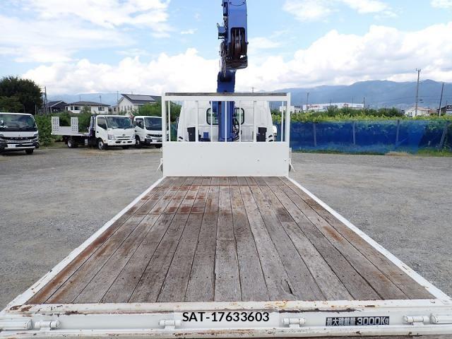 Hino DUTRO 2013-12 8561736-7