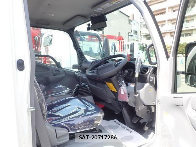 Hino DUTRO 2026-02 8561724-11