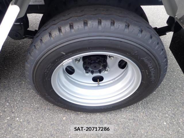 Hino DUTRO 2026-02 8561724-25