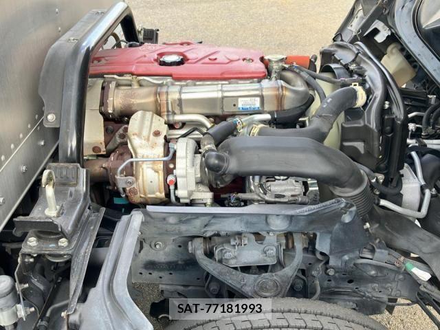 Hino DUTRO 2023-11 8561726-13