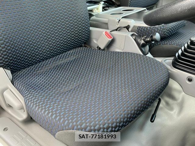 Hino DUTRO 2023-11 8561726-14