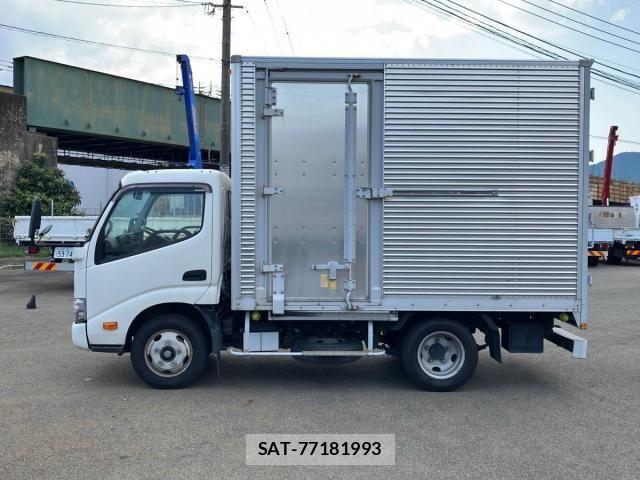 Hino DUTRO 2023-11 8561726-4