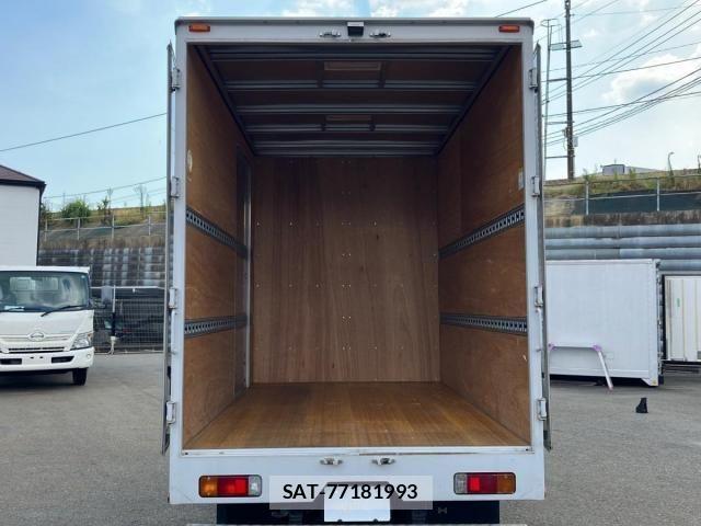 Hino DUTRO 2023-11 8561726-7