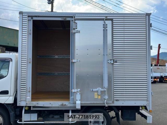 Hino DUTRO 2023-11 8561726-8