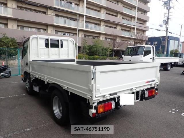 Hino DUTRO 2026-02 8561731-3